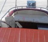 Boat in excellent condition, fully maintained, ready for use without any problems, with a room and b