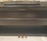 Brand New Yamaha Clavinova CLP 575 Digital Piano Rosewood with Bench